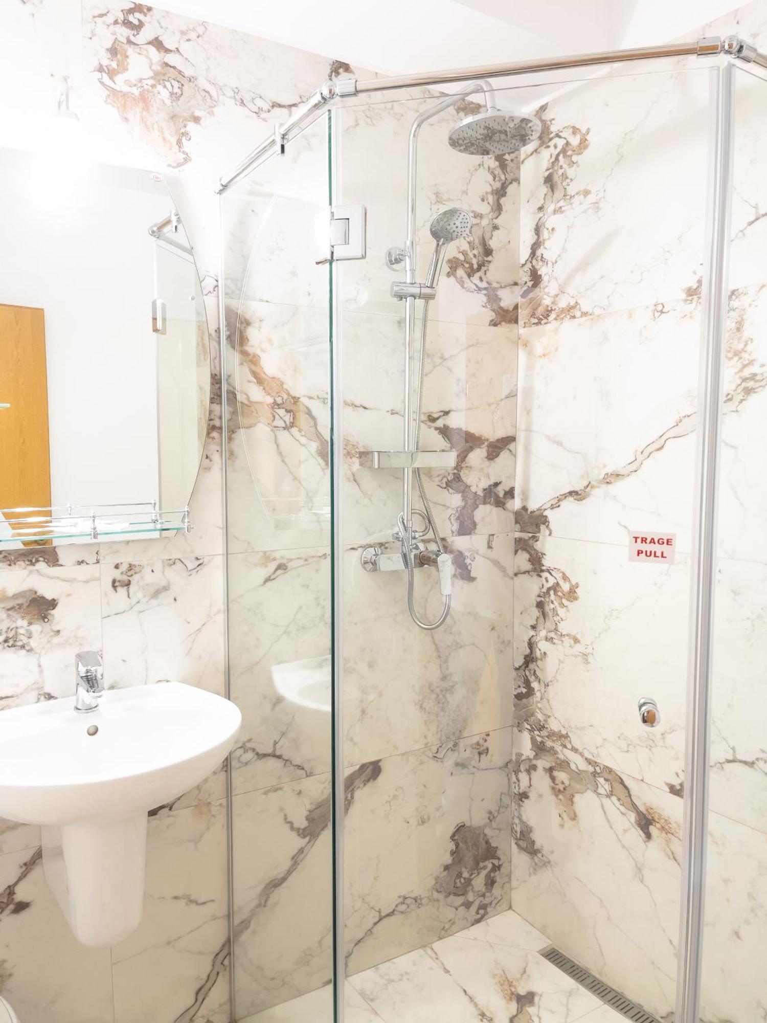 Hotel Eden Σίμπιου Εξωτερικό φωτογραφία